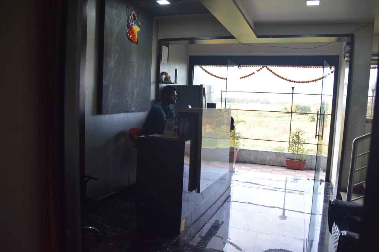 Hotel Riviera Residency Thane Extérieur photo