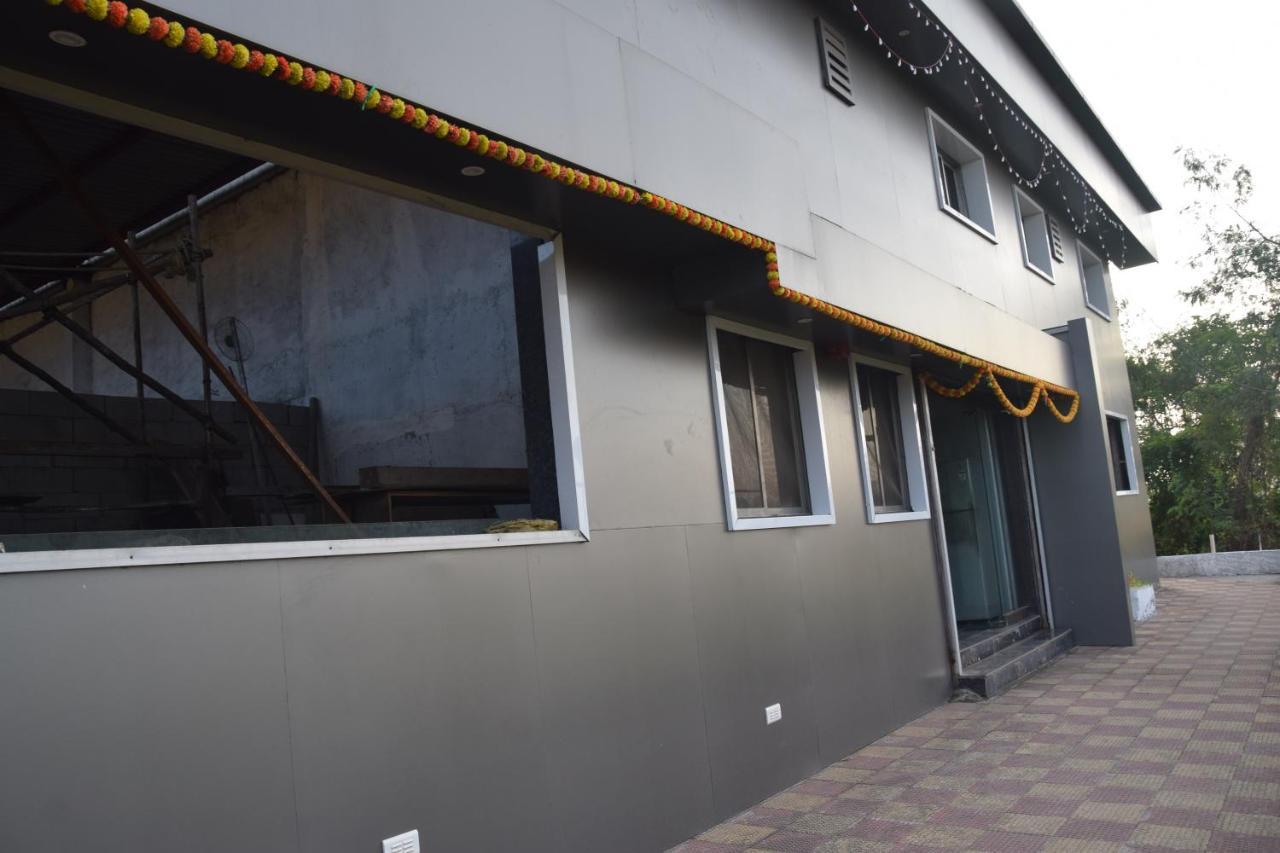 Hotel Riviera Residency Thane Extérieur photo