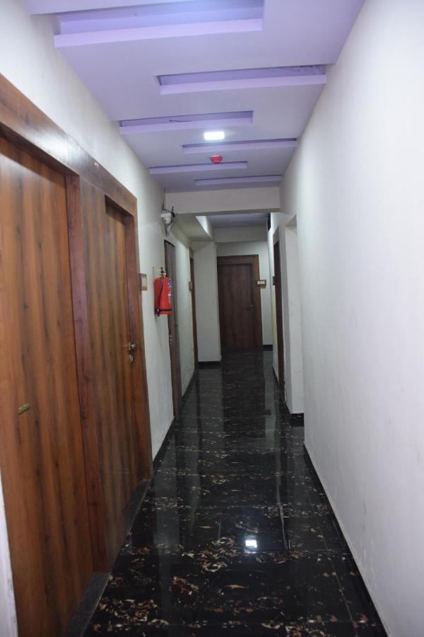 Hotel Riviera Residency Thane Extérieur photo