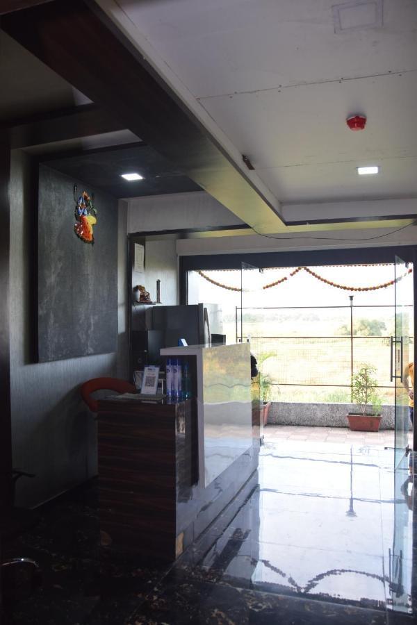 Hotel Riviera Residency Thane Extérieur photo