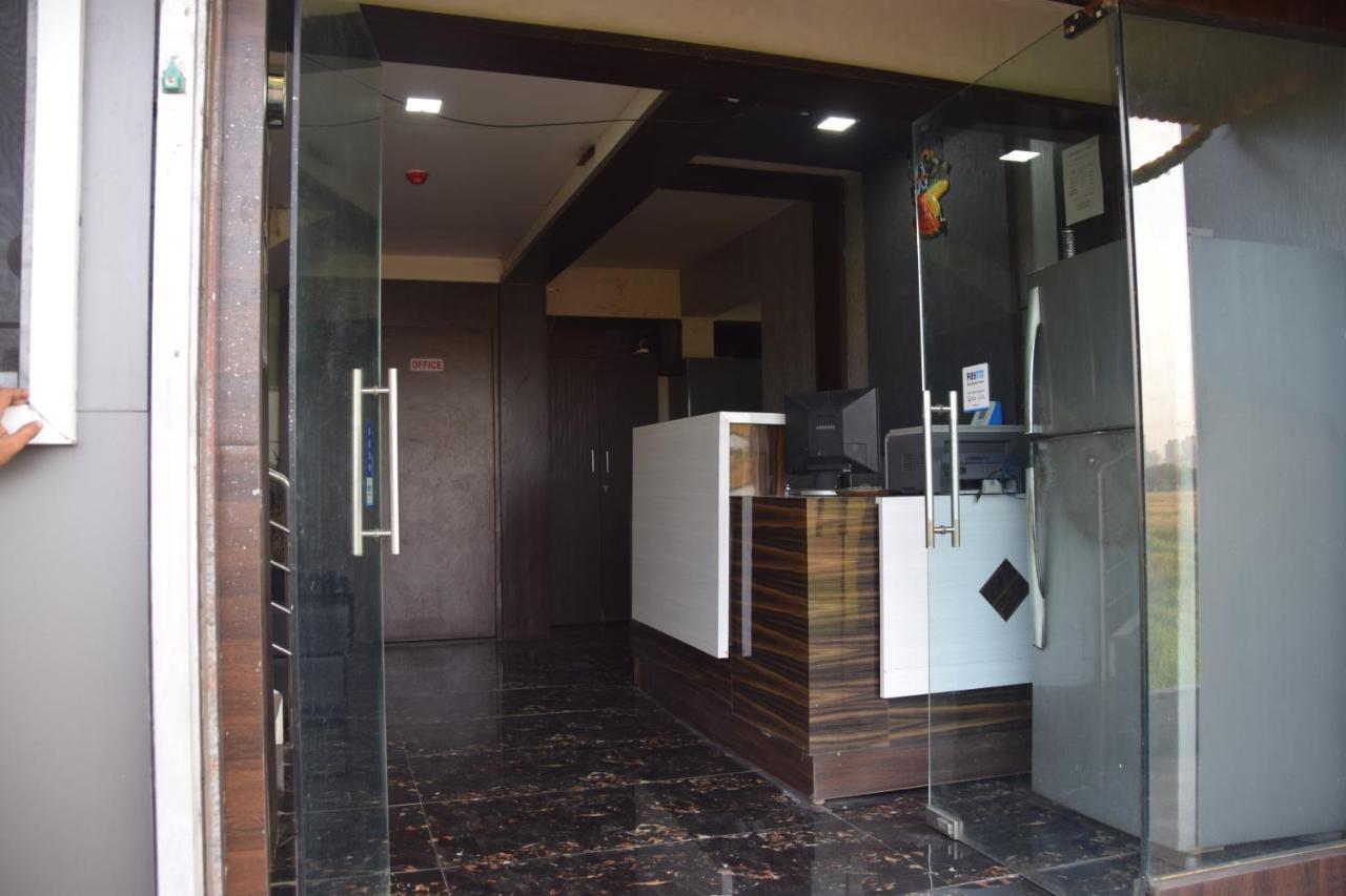 Hotel Riviera Residency Thane Extérieur photo