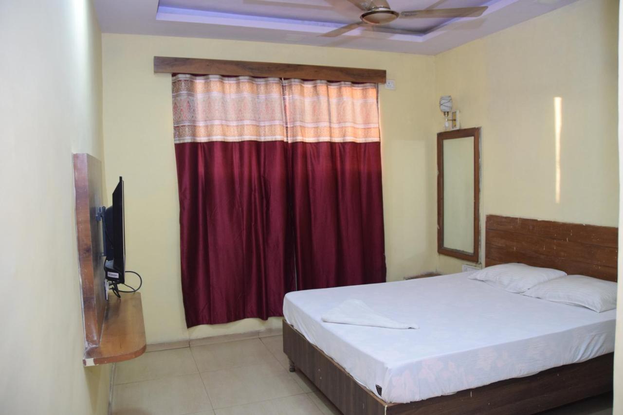 Hotel Riviera Residency Thane Extérieur photo
