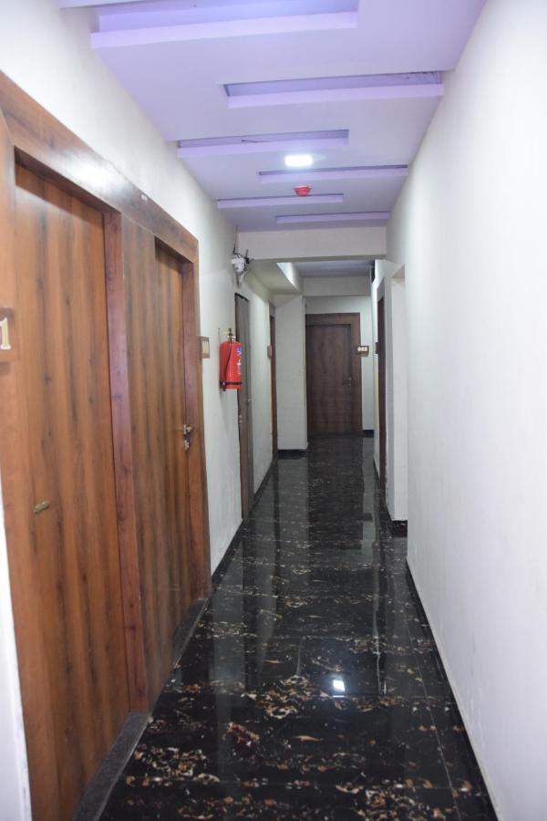 Hotel Riviera Residency Thane Extérieur photo