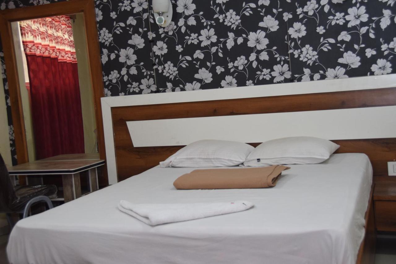 Hotel Riviera Residency Thane Extérieur photo