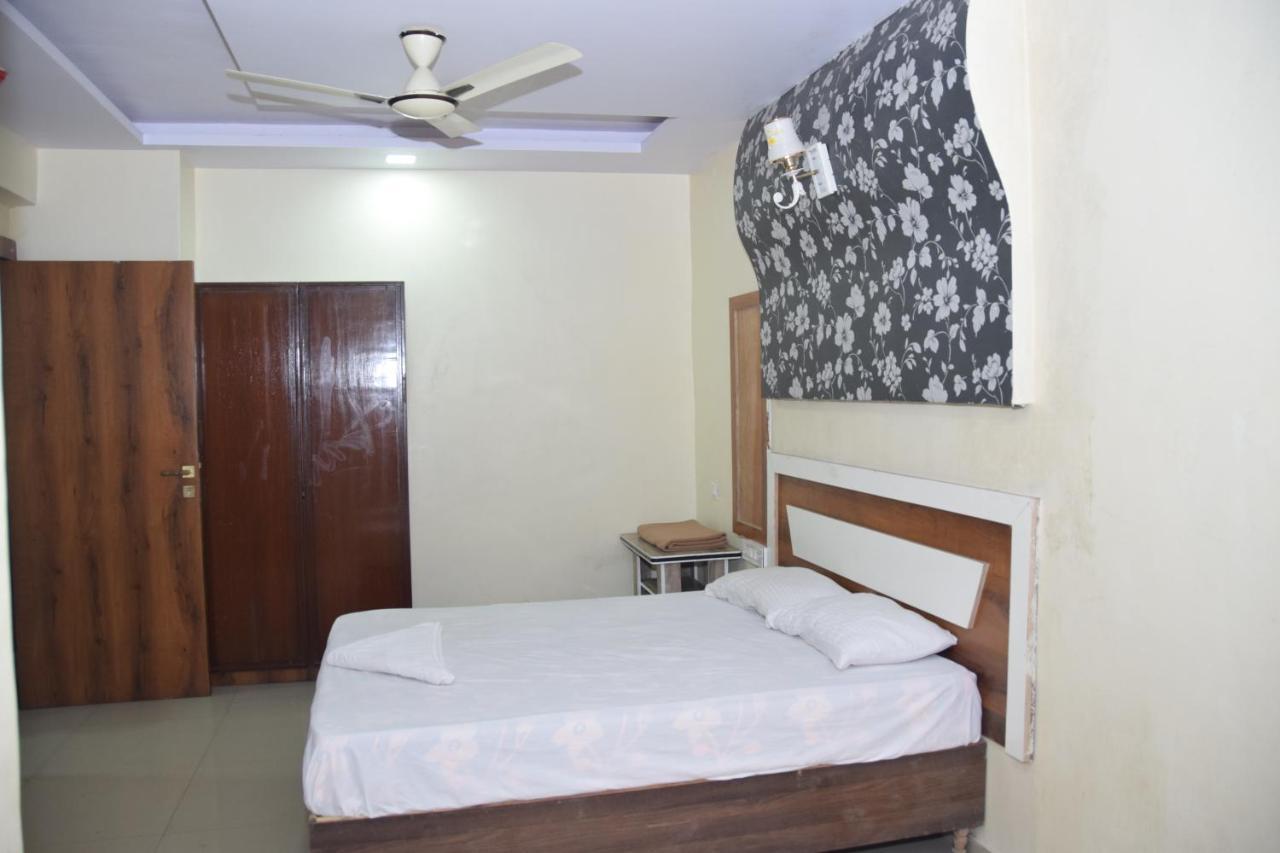 Hotel Riviera Residency Thane Extérieur photo