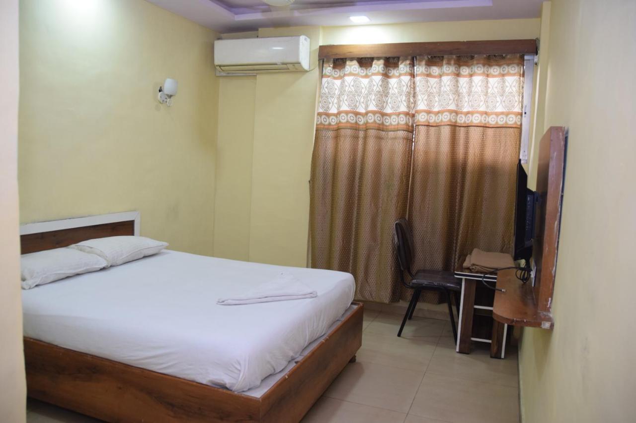 Hotel Riviera Residency Thane Extérieur photo